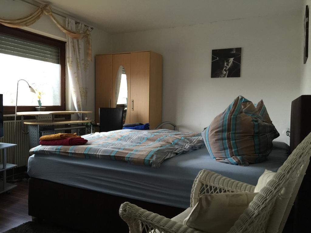 Gaestehaus Peterhoff Birresdorf 객실 사진